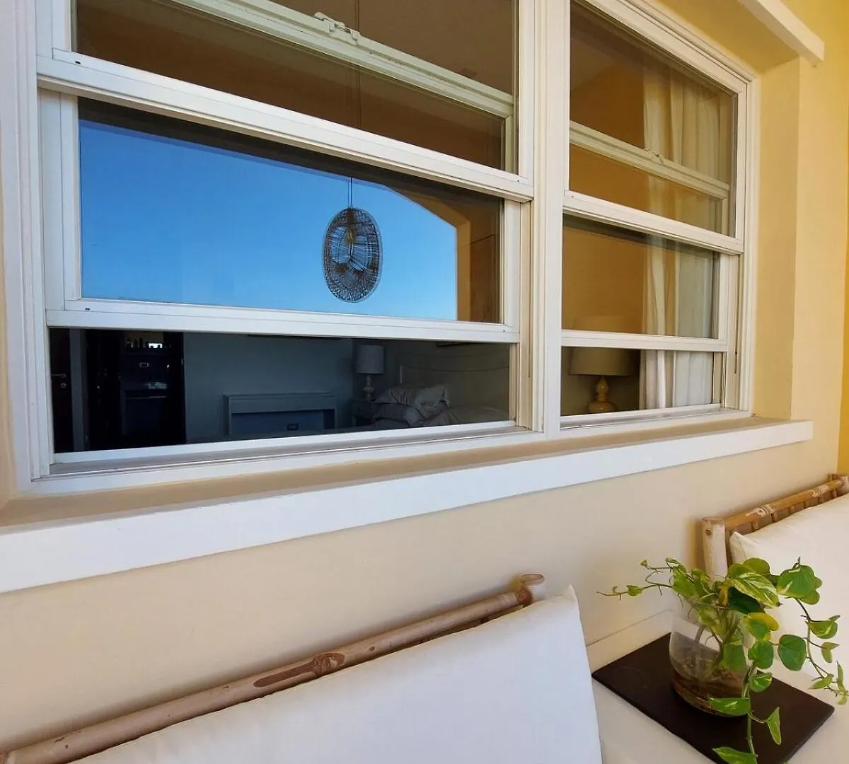 Bo'S Beach House Willemstad Apartment